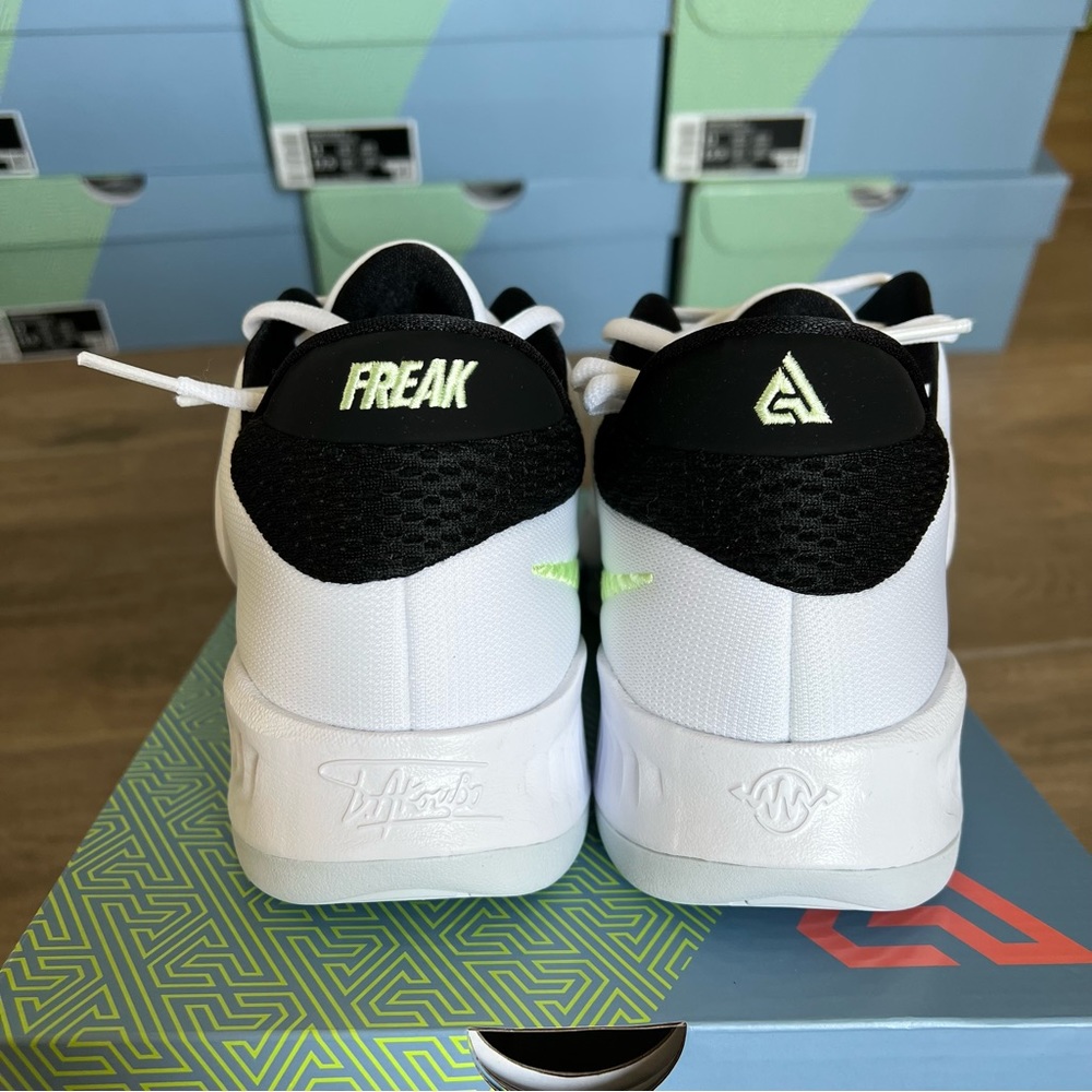 Nike Zoom Freak 4 "Greek Coastline" - Picture 8 of 9